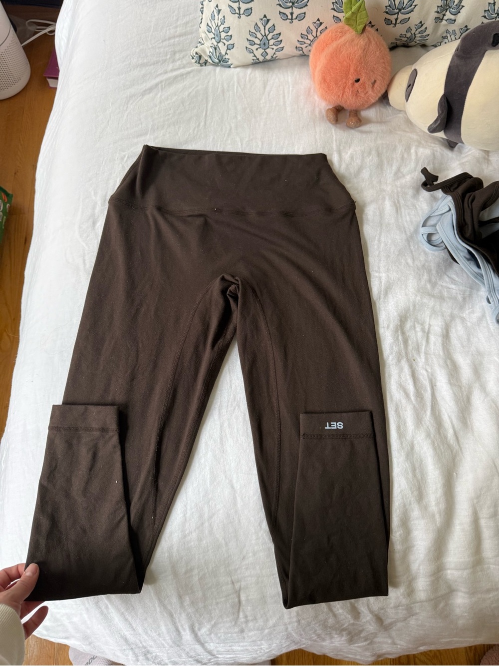 SET Espresso and light blue sports bra and leggings set - Picture 3 of 4